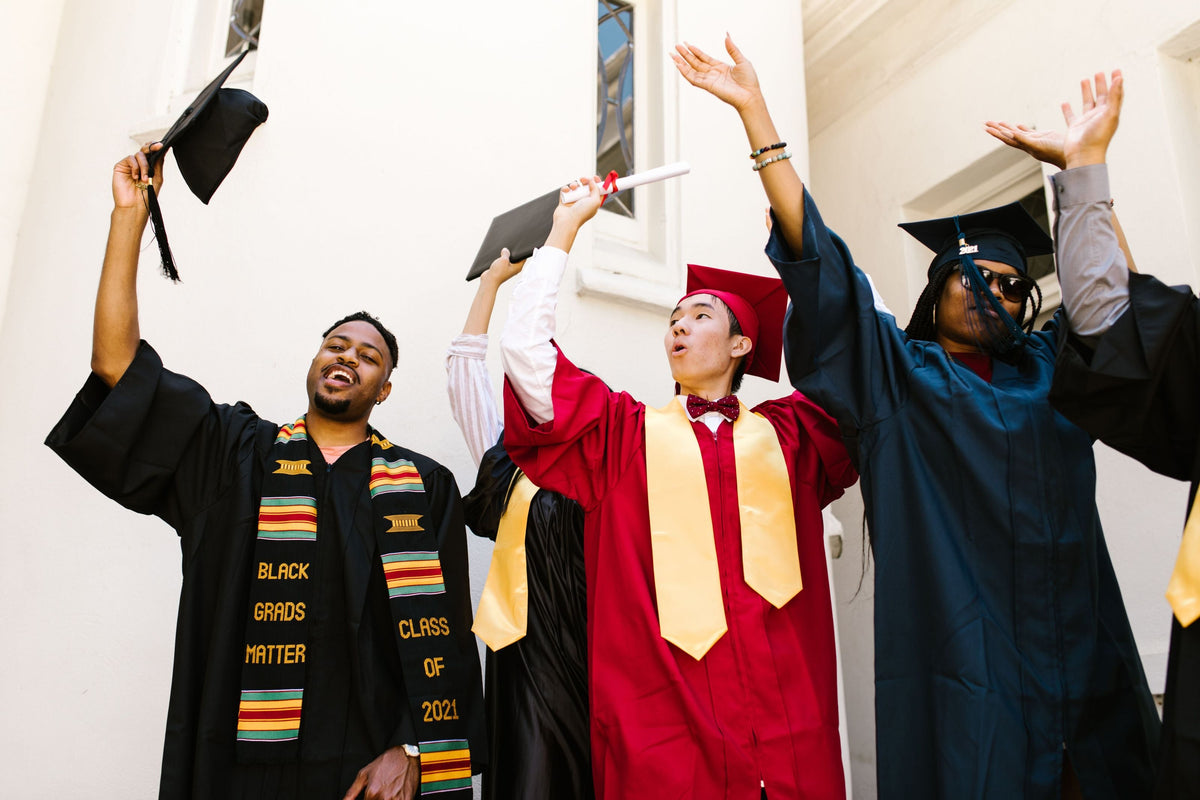 Unique Graduation Gifts for High School & College Graduates