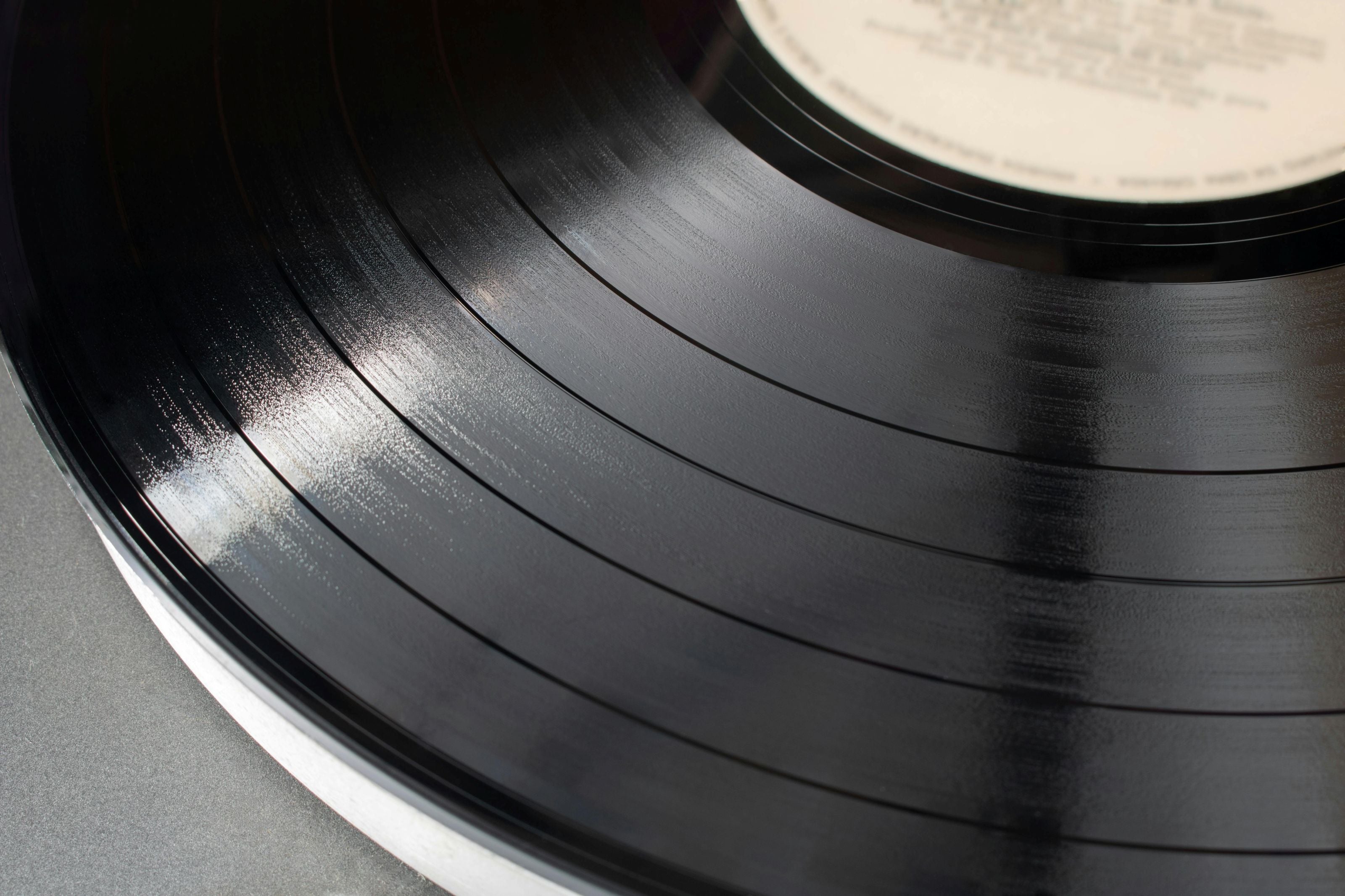 7 Benefits of Custom Vinyl Records
