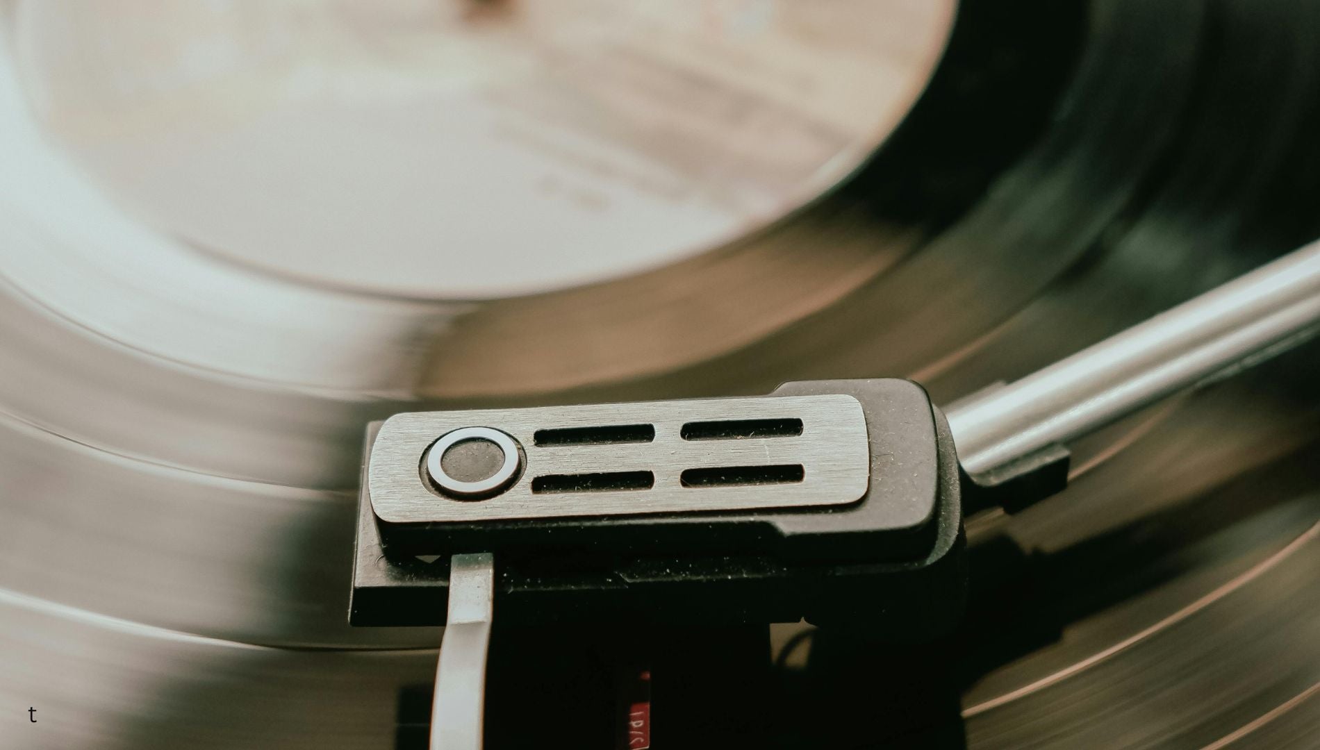 How Vinyl Records Are Made From Digital Audio